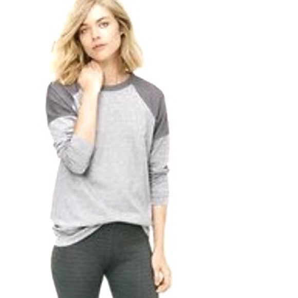 Lou & Grey Tops - Lou & Grey “Double Play Tunic” raglan sweatshirt